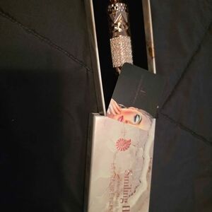 La Predire  matte lipstick Smiling Hibiscus